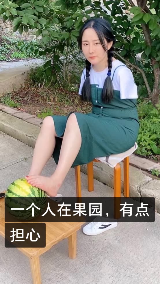 芯痧【无臂女生杨莉】的快手直播
